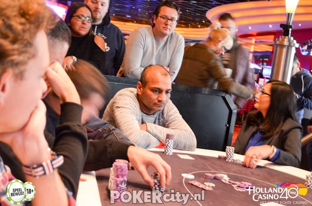 http://www.pokercity.nl/uploads/lrFoto/event1449/DSC_0456.jpg