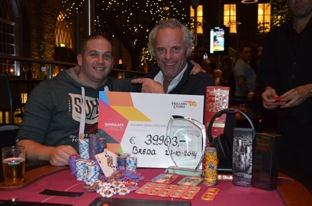 http://www.pokercity.nl/uploads/lrFoto/event924/DSC_0125.JPG