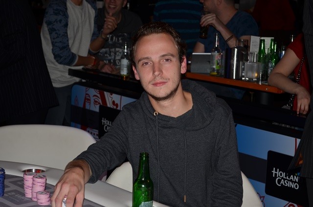 http://www.pokercity.nl/uploads/lrFoto/event1027/KL.JPG