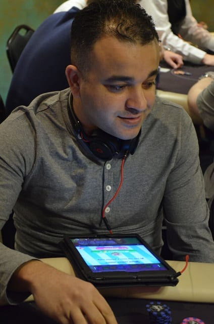 http://www.pokercity.nl/uploads/lrFoto/event1278/DSC_0293.JPG