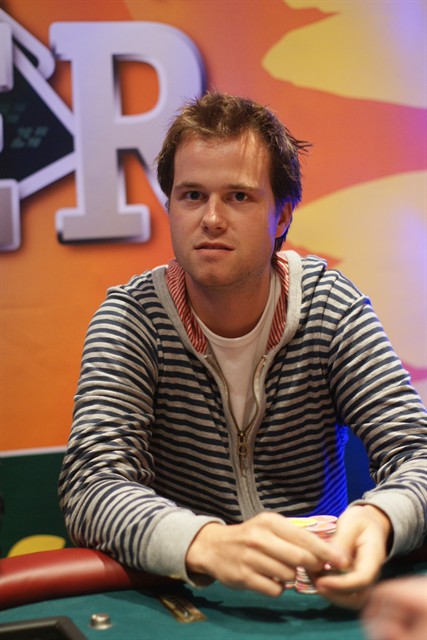 http://www.pokercity.nl/uploads/lrFoto/DSC07363.JPG