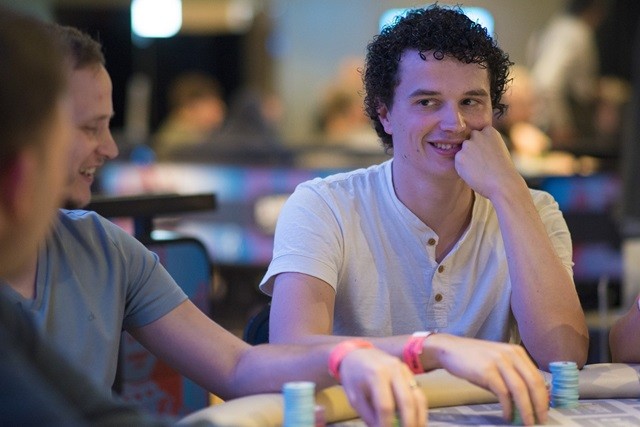 http://www.pokercity.nl/uploads/lrFoto/event1297/joep-van-denbijgaart.jpg