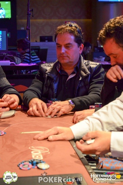http://www.pokercity.nl/uploads/lrFoto/event1459/DSC_0222.jpg