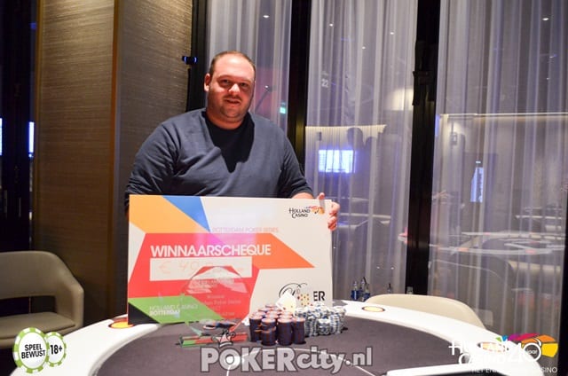 http://www.pokercity.nl/uploads/lrFoto/event1471/DSC_0301.jpg