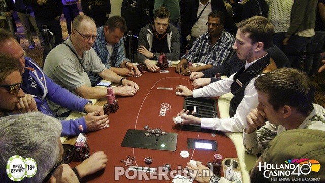 http://www.pokercity.nl/uploads/lrFoto/event1492/DSC00268.jpg