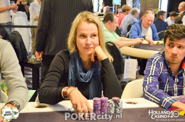 http://www.pokercity.nl/uploads/lrFoto/event1498/DSC_0280.jpg