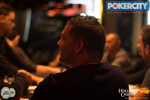 http://www.pokercity.nl/uploads/lrFoto/event1567/IMG_1812.jpg