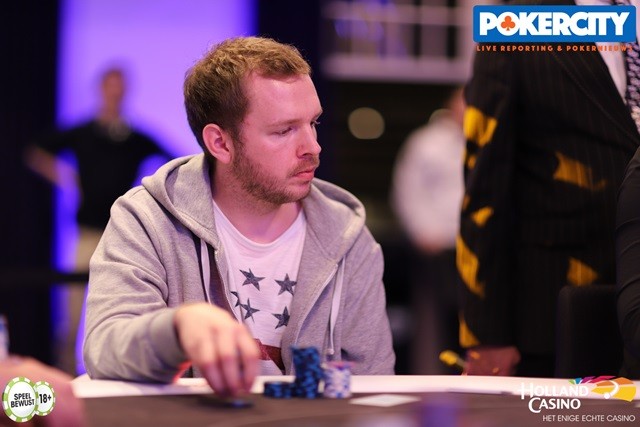 http://www.pokercity.nl/uploads/lrFoto/event1575/IMG_0314.jpg