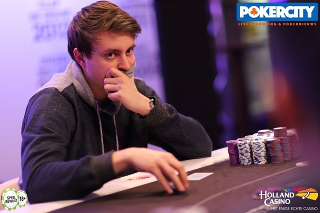 http://www.pokercity.nl/uploads/lrFoto/event1575/IMG_0773.jpg