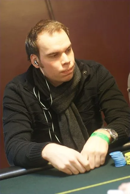 Simon Berntsen | 2010/11 - Breda Series of Poker - 300 eu NLHE FO