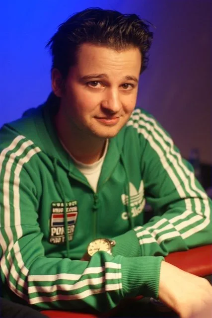 © 2026 Pokercity | Paul Valkenburg | 2008/11 - Master Classics of Poker - ev4 - MCOP Main Event Paul Valkenburg | 2008/11 - Master Classics of Poker - ev4 - MCOP Main Event