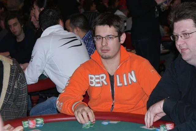 Domenik Kulicki | 2009/01 - DOM Classics - ev2 - 400 eu HE No Limit F.O.