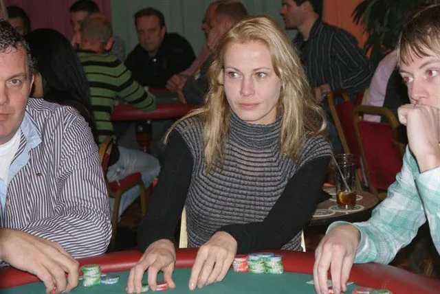 Marion Adriaans | 2009/01 - DOM Classics - ev2 - 400 eu HE No Limit F.O.