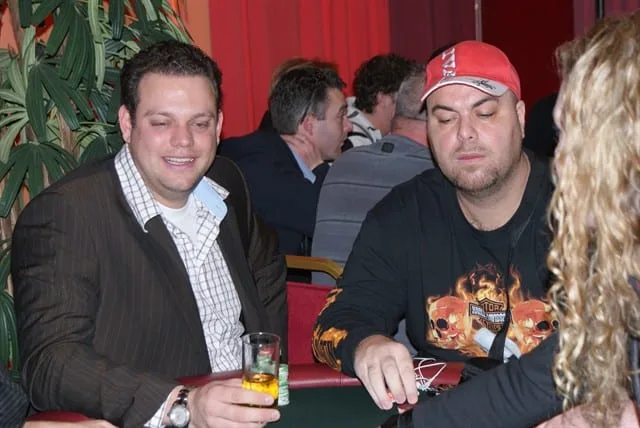 Remco "TheWizard" en Gezi Bason | 2009/01 - DOM Classics - ev2 - 400 eu HE No Limit F.O.