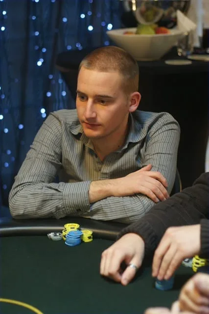 Steven Razab | 2009/01 - DOM Classics - ev6 - 2500 eu HE F.O. Main Event