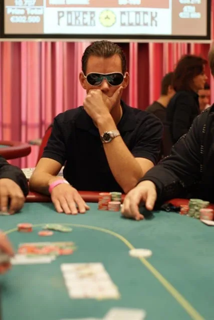 © 2026 Pokercity | Hugo Kikkert | 2009/01 - DOM Classics - ev6 - 2500 eu HE F.O. Main Event Hugo Kikkert | 2009/01 - DOM Classics - ev6 - 2500 eu HE F.O. Main Event