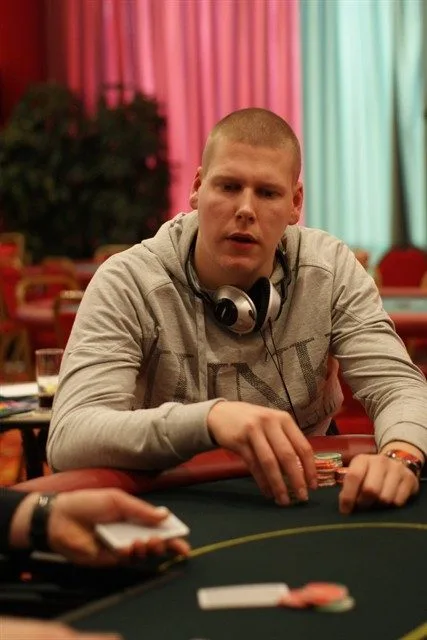 © 2026 Pokercity | Jonathan Rozema | 2009/01 - DOM Classics - ev6 - 2500 eu HE F.O. Main Event Jonathan Rozema | 2009/01 - DOM Classics - ev6 - 2500 eu HE F.O. Main Event