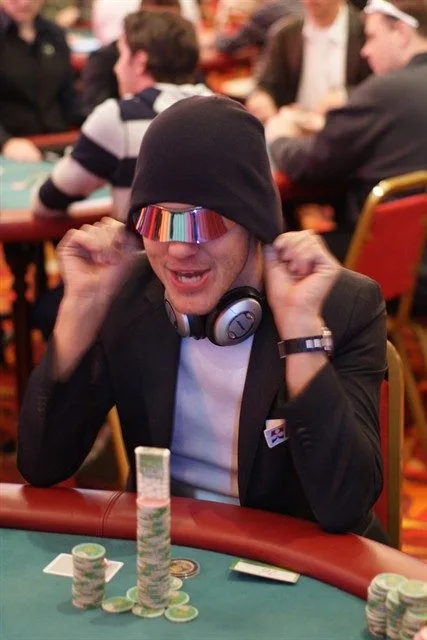 Rolf Slotboom met stoom uit z'n oren | 2009/01 - DOM Classics - ev6 - 2500 eu HE F.O. Main Event