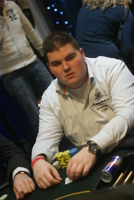 © 2026 Pokercity | Ron Schut | 2009/01 - DOM Classics - ev8 - 1000 eu HE No Limit F.O. Ron Schut | 2009/01 - DOM Classics - ev8 - 1000 eu HE No Limit F.O.