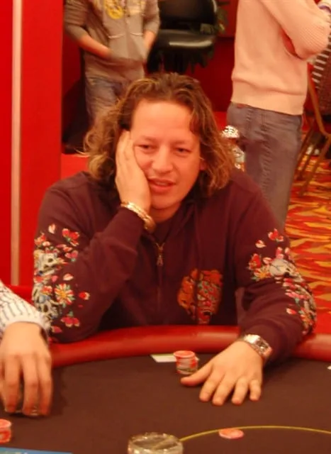 Jeroen Claase | 2009/01 - DOM Classics - ev4 - 200 eu HE Rebuy + Addon