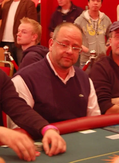 Frank Koomen | 2009/01 - DOM Classics - ev4 - 200 eu HE Rebuy + Addon