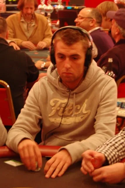Justin Bliek | 2009/01 - DOM Classics - ev4 - 200 eu HE Rebuy + Addon