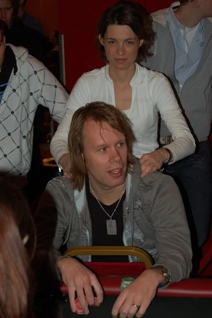 Ian Somers met masseur Ilonka | 2009/01 - DOM Classics - ev4 - 200 eu HE Rebuy + Addon