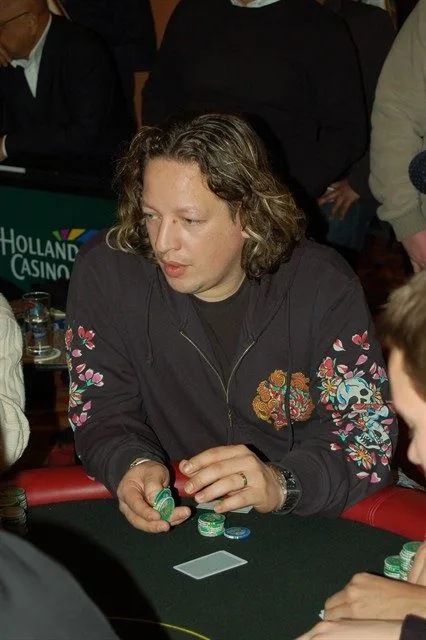 Jeroen Claase | 2009/01 - DOM Classics - ev4 - 200 eu HE Rebuy + Addon