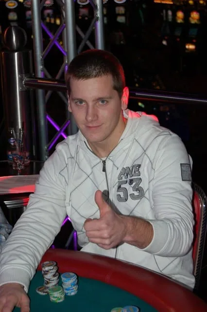 © 2026 Pokercity | Bjorn Verbakel | 2009/01 - DOM Classics - ev4 - 200 eu HE Rebuy + Addon Bjorn Verbakel | 2009/01 - DOM Classics - ev4 - 200 eu HE Rebuy + Addon