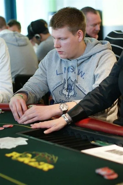 Jonathan Rozema in Nijmegen | 2009/04 - Nijmegen Pokervierdaagse - 750 eu Main Event