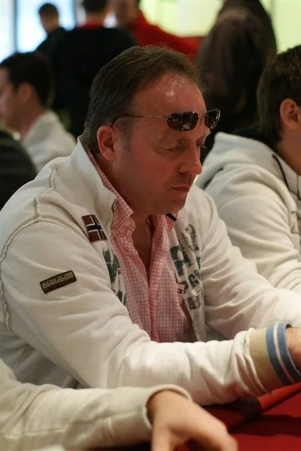 Yven Poortinga in Nijmegen | 2009/04 - Nijmegen Pokervierdaagse - 750 eu Main Event