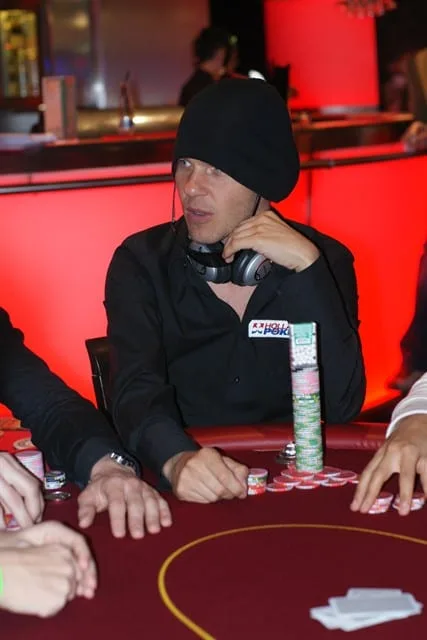 Rolf Slotboom weer | 2009/04 - Nijmegen Pokervierdaagse - 750 eu Main Event