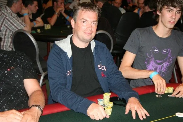 2009/07 - VIP Days Holiday Edition - 200 eu NL F.O.