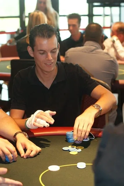 © 2026 Pokercity | Hugo Kikkert | 2009/09 - Valkenburg Series of Poker - 500 eu Main Event Hugo Kikkert | 2009/09 - Valkenburg Series of Poker - 500 eu Main Event
