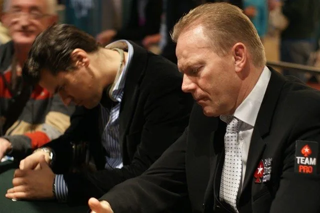 Sven en Marcel Luske | 2009/11 - Master Classics of Poker - 02 - 1000 eu PL Omaha