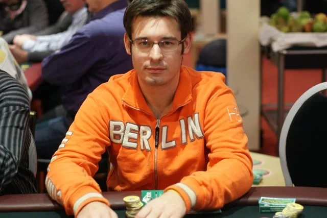 Dominik Kulicki | 2009/12 - VIP Days X-Mas Edition - 1000 eu Main Event