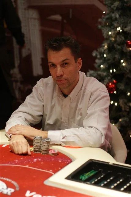 Yves Molin | 2009/12 - VIP Days X-Mas Edition - 1000 eu Main Event
