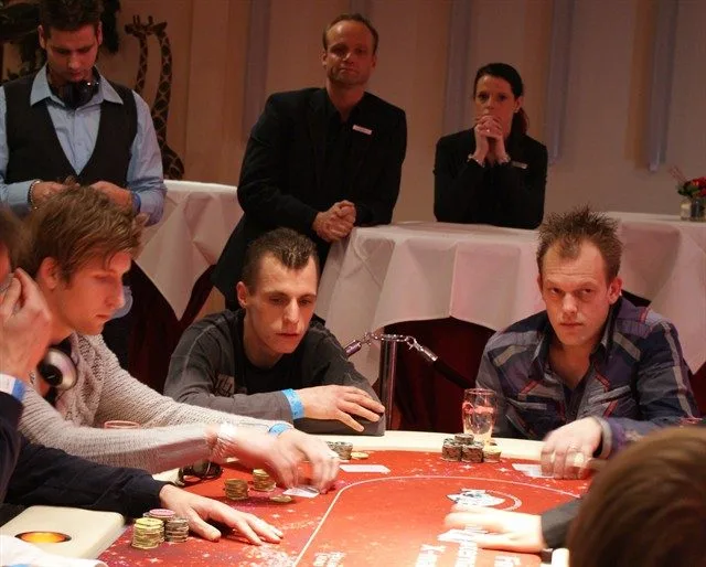 © 2026 Pokercity | 2009/12 - VIP Days X-Mas Edition - 300 eu NLHE FO 2009/12 - VIP Days X-Mas Edition - 300 eu NLHE FO