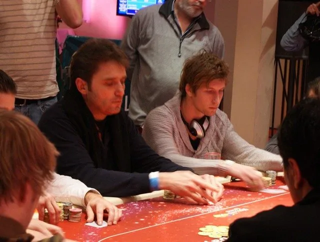 © 2026 Pokercity | 2009/12 - VIP Days X-Mas Edition - 300 eu NLHE FO 2009/12 - VIP Days X-Mas Edition - 300 eu NLHE FO