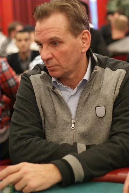 Willem Lettinck | 2010/01 - Dom Classics - 400 eu NLHE Bounty