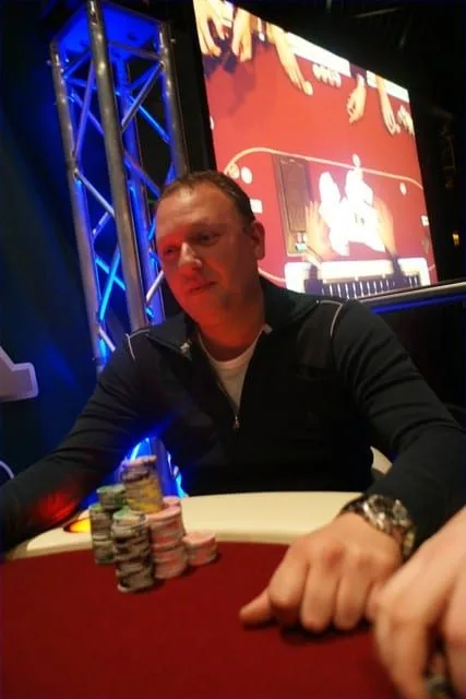 Streur | 2010/01 - Dom Classics - 400 eu NLHE Bounty