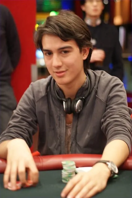 © 2026 Pokercity | Jurian van Galen | 2010/01 - Dom Classics - 300 eu PL HE/PL Omaha Jurian van Galen | 2010/01 - Dom Classics - 300 eu PL HE/PL Omaha