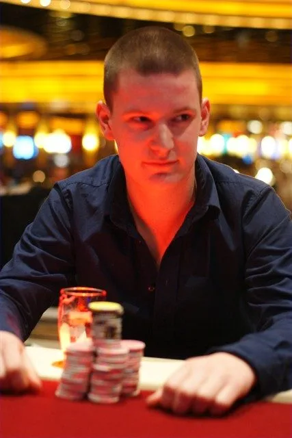 © 2026 Pokercity | Bart van Zundert | 2010/01 - Dom Classics - 300 eu PL HE/PL Omaha Bart van Zundert | 2010/01 - Dom Classics - 300 eu PL HE/PL Omaha