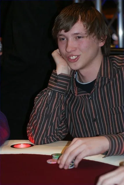© 2026 Pokercity | Erik van Gemert | 2010/01 - Dom Classics - 300 eu PL HE/PL Omaha Erik van Gemert | 2010/01 - Dom Classics - 300 eu PL HE/PL Omaha