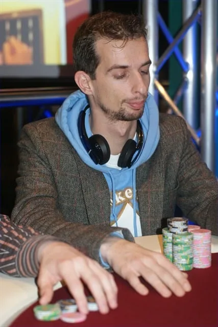 © 2026 Pokercity | Roel van Gestel | 2010/01 - Dom Classics - 300 eu PL HE/PL Omaha Roel van Gestel | 2010/01 - Dom Classics - 300 eu PL HE/PL Omaha