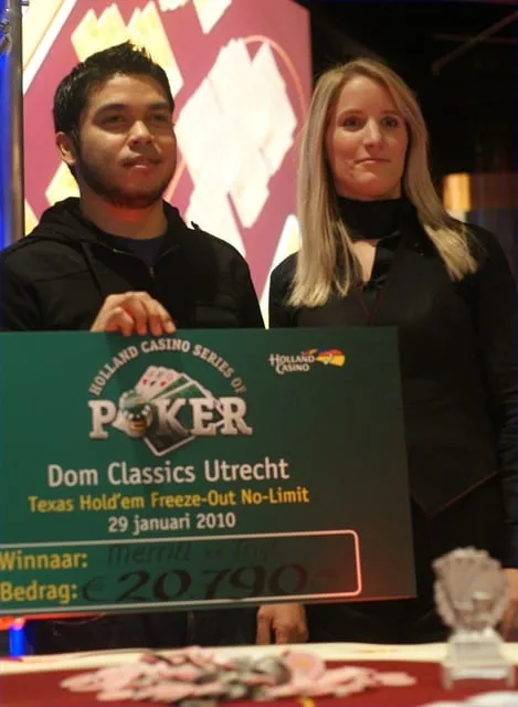 Merrill van Trigt | 2010/01 - Dom Classics - 300 eu NLHE FO