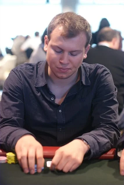 Youri Zandvliet | 2010/04 - Rotterdam Easter Series of Poker - 400 eu Bounty NLHE F.O.