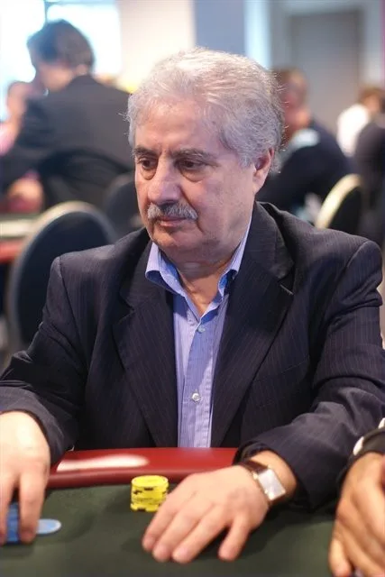 Niek Palermo | 2010/04 - Rotterdam Easter Series of Poker - 400 eu Bounty NLHE F.O.