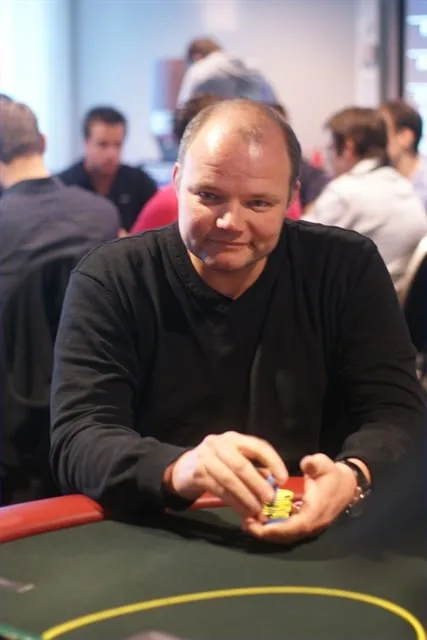Rik Honing | 2010/04 - Rotterdam Easter Series of Poker - 400 eu Bounty NLHE F.O.