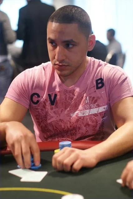 Hakim | 2010/04 - Rotterdam Easter Series of Poker - 400 eu Bounty NLHE F.O.